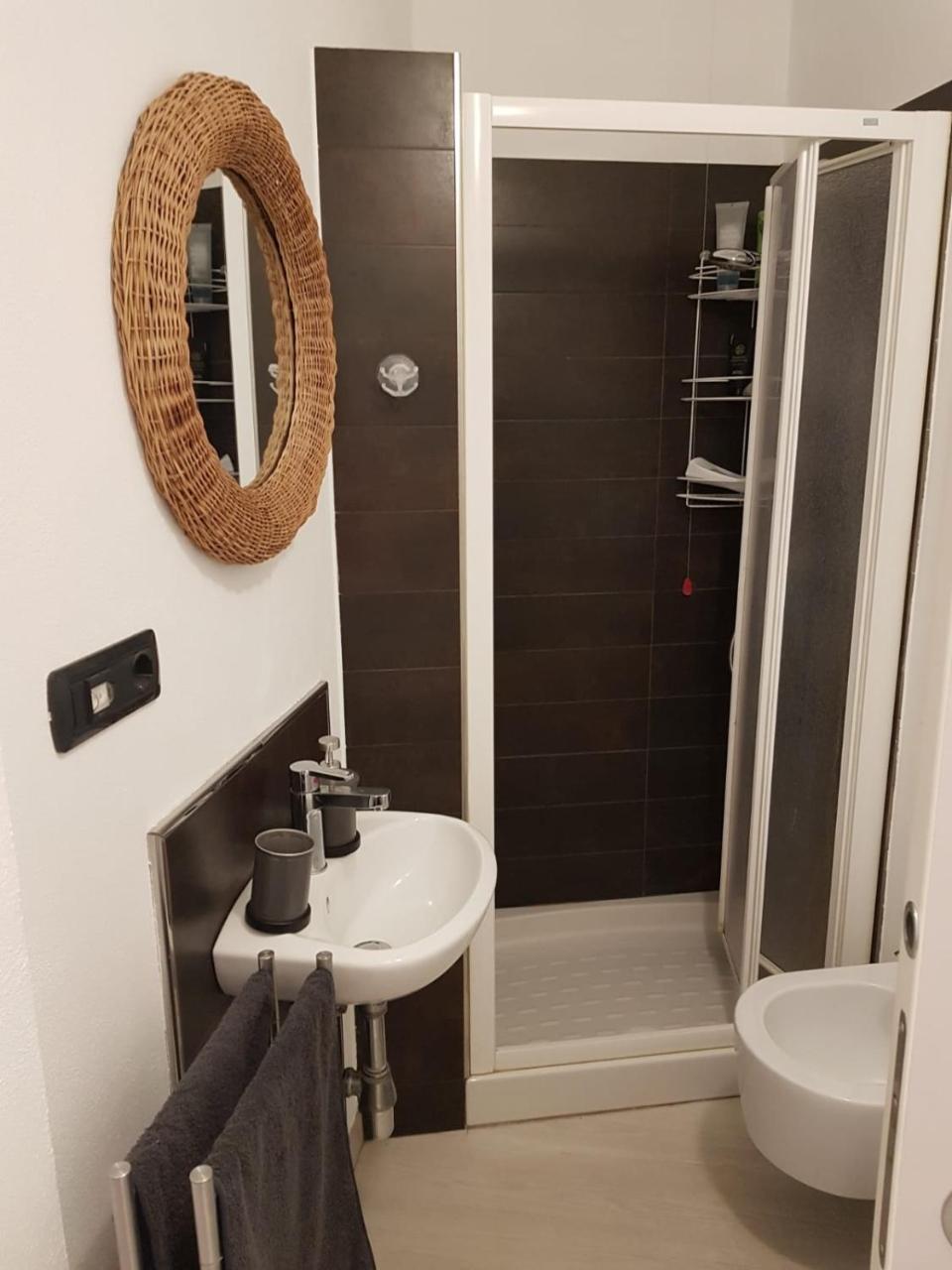 Bed and Breakfast Bellissima Camera Carolina23 Levanto Exterior foto